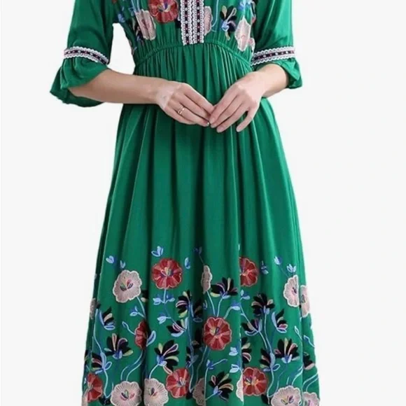 Shineflow Women's Short Sleeve Mexican Embroidered Floral Pleated size M - Picture 2 of 9